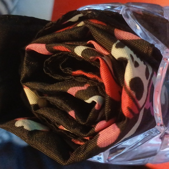 Skull and Crossbone Black and Pink Scarf - Picture 7 of 9